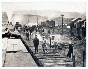 The-Union-Pacific-x-Transcontinental-Railroad_construction_camp