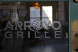 arroyo-grille-door