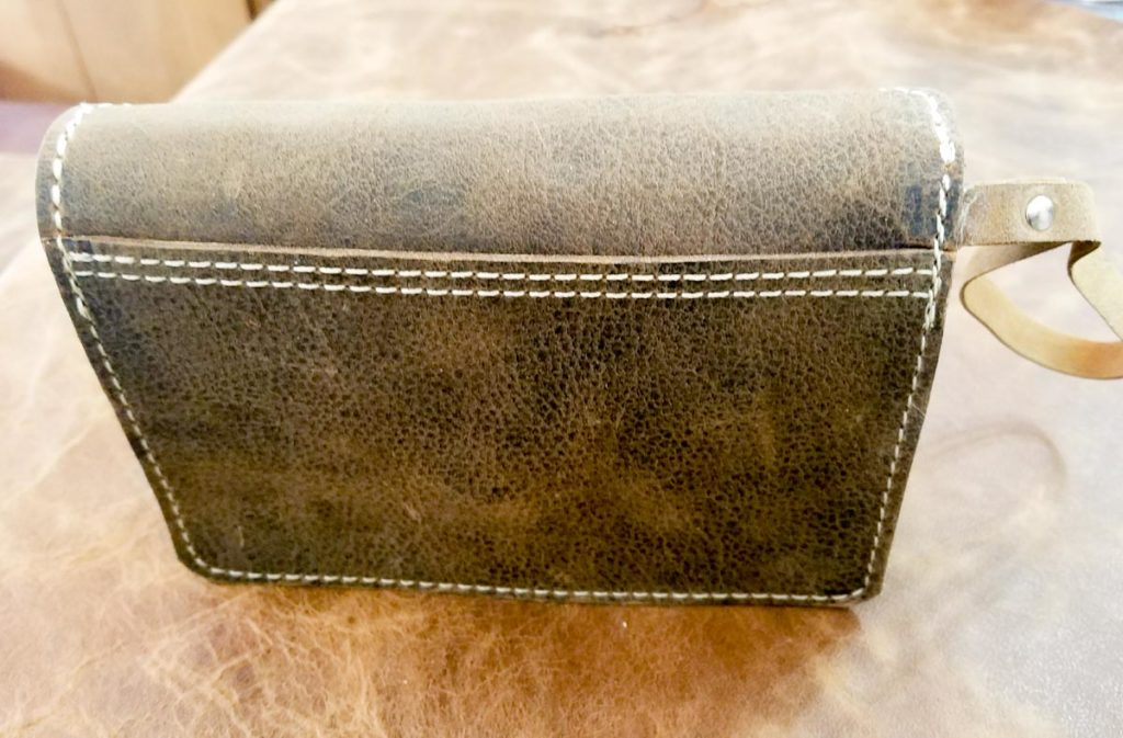 CLN NFR Fashion Tip #1 - Plan to bring a clutch purse to the 2017 WNFR