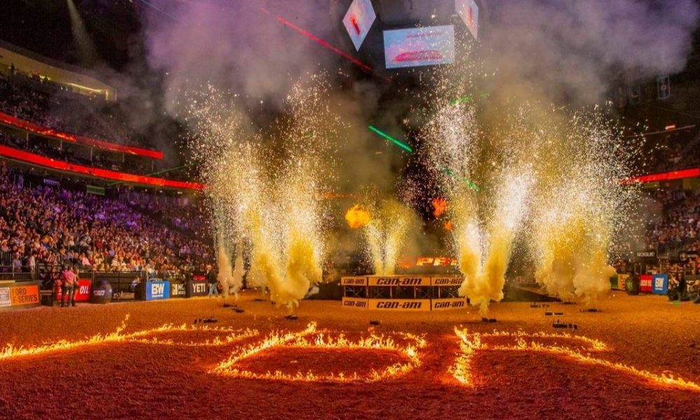 pbr fan of the night belt buckle
