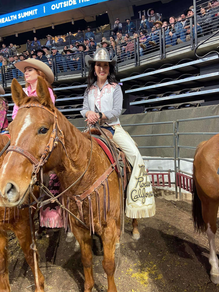 Miss Rodeo California Jackie Scarry Takes on Redding Rodeo 2022 ...