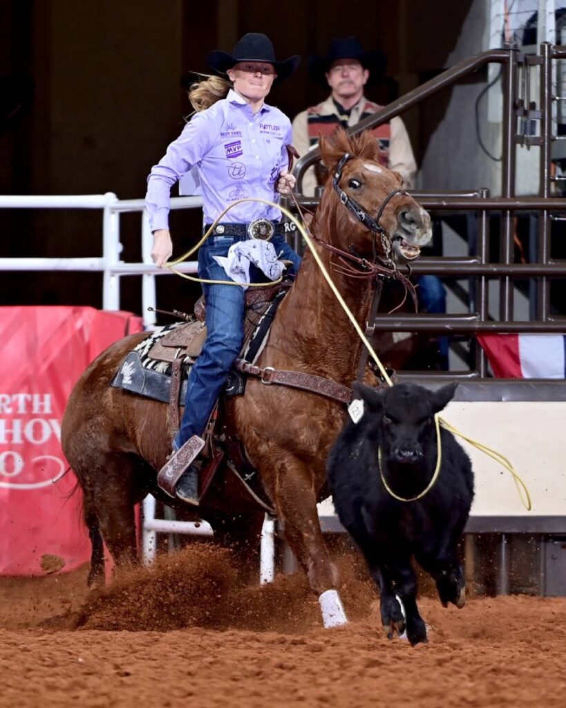 Rylee George of Stephenville, Texas, started the breakaway roping in Bracket 2 at the Fort Worth Stock Show & Rodeo’s ProRodeo Tournament with the fastest time of the week – 2.1 seconds. Josie Conner of Iowa, La., matched her time to share first place. FWSSR photo by James Phifer