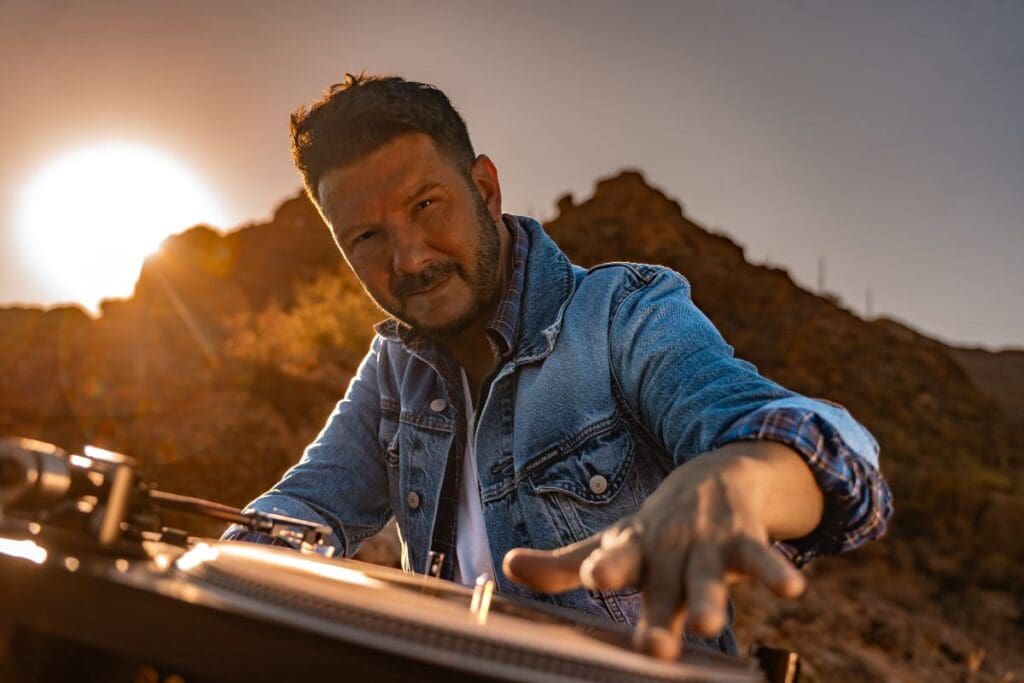 DJ Du spinning records