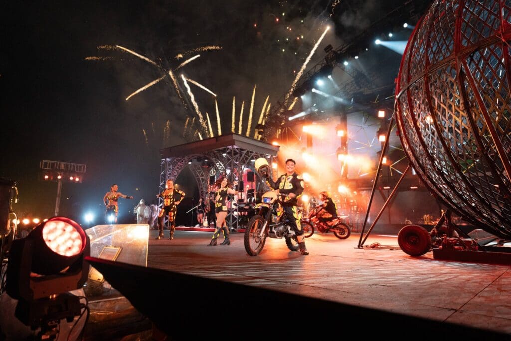 Evening Show & Grandstand Show Performers