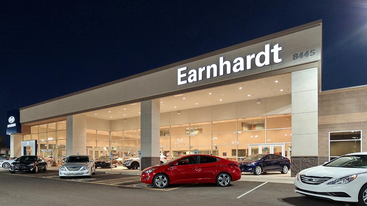 Earnhardt Hyundai North Scottsdale garners award