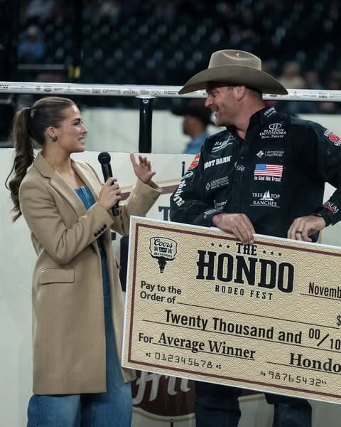 Steer wrestler Dakota Eldridge
