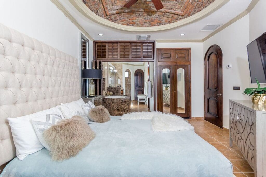 Esmeralda Suite.  Photo from Esmeralda website